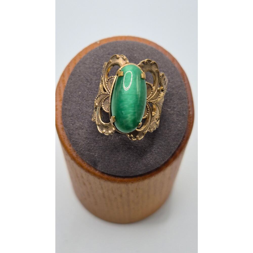 Vintage Green Cabochon Ring Gold Tone Filigree Adjustable Statement